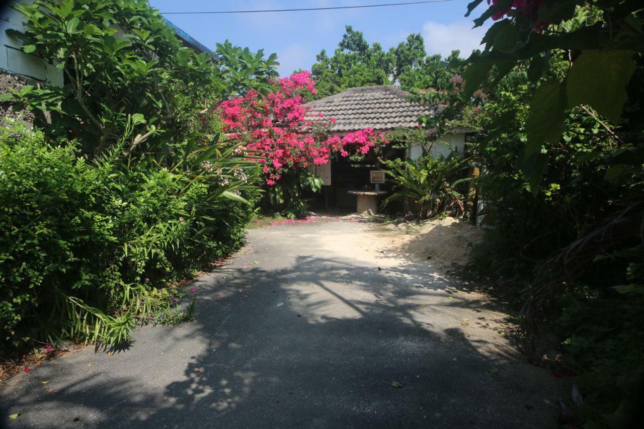 Kukuru Camping Hotel Miyakojima  Exterior photo